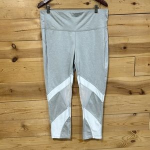 EUC white silver gray mesh Xersion brand cropped leggings running tights yoga XL